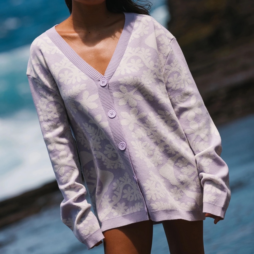 BNWT Aloha de Mele Naupaka Kuahiwi Cardigan, size XS/S